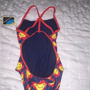 sporti suit!! alex x gretchen walsh suit!